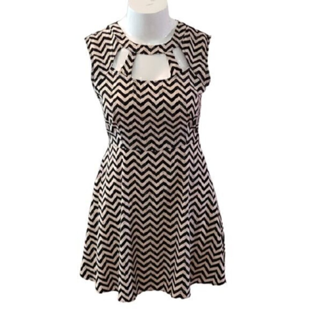 [Pink Owl]  Dress - Size L